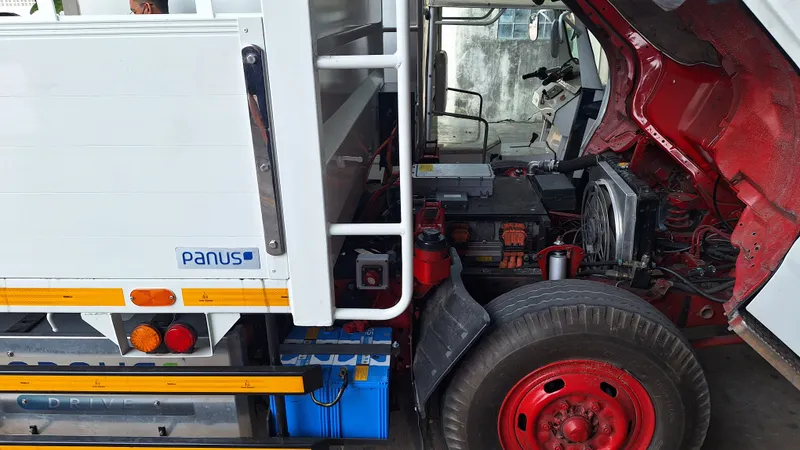 Additional image 1 for MUL Professor to visit LSP in Thailand