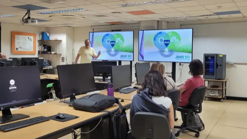 Additional image 3 for Meeting with students