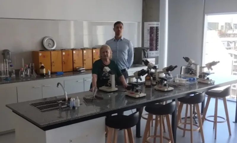 Additional image 3 for Medical laboratory visit in USAL main building