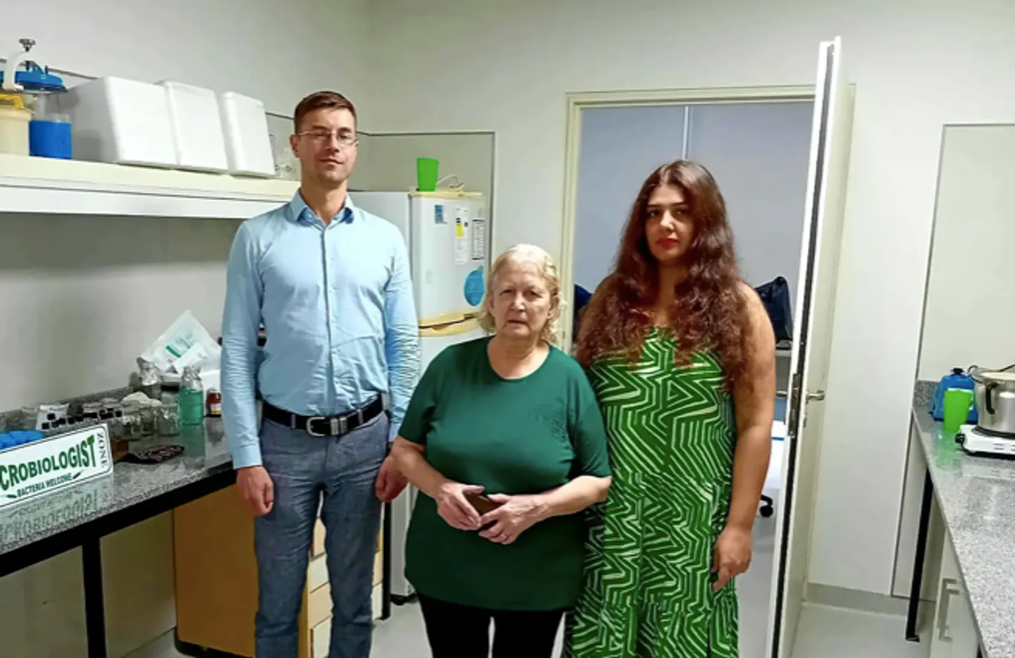 Medical laboratory visit in USAL main building