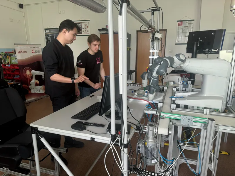 Additional image 2 for Technical Meeting and Laboratory Visit with Dr. Jozef Husár