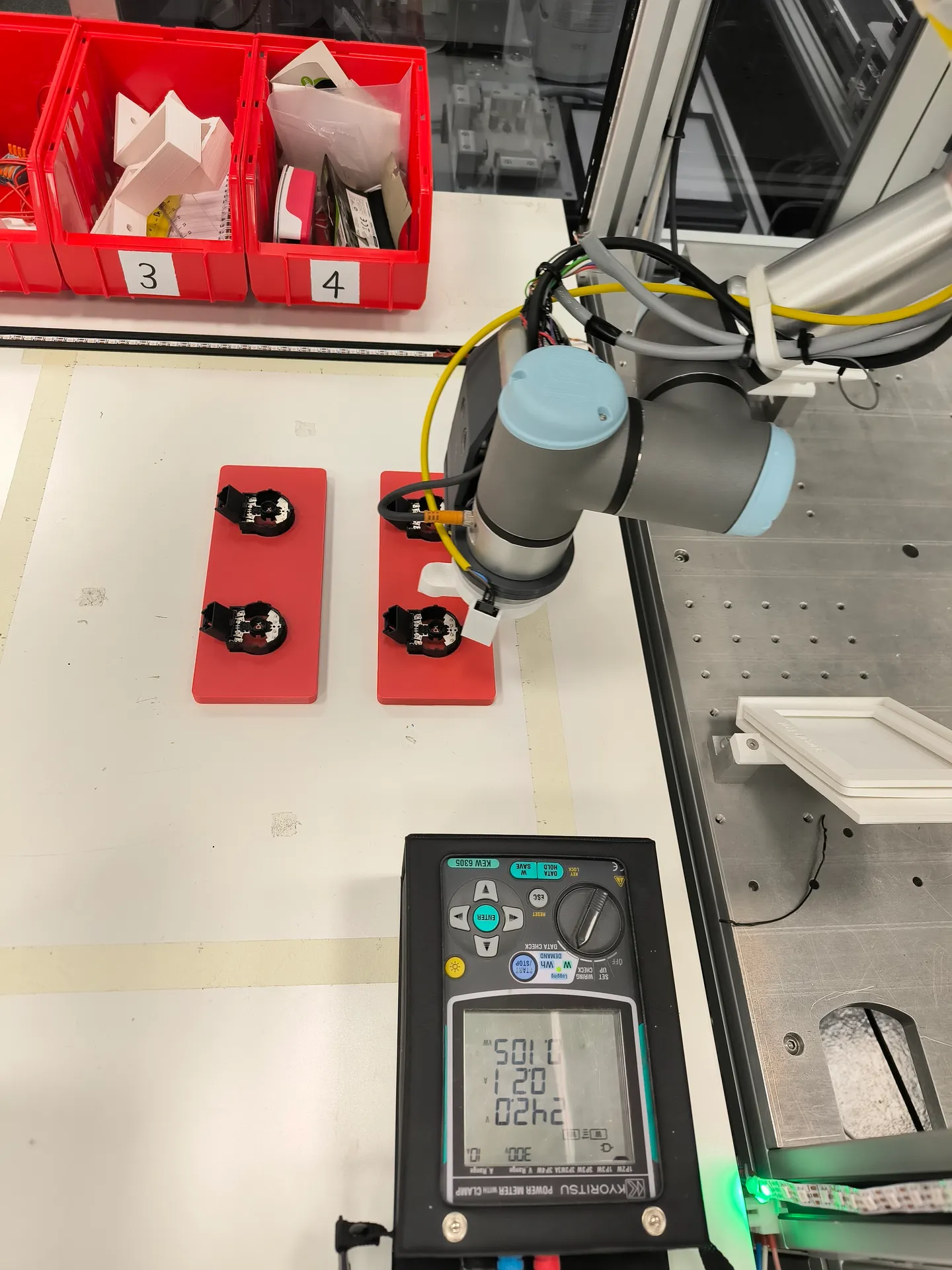 Additional image 1 for Digital twin-based energy assessment in a human-robot collaborative workstation