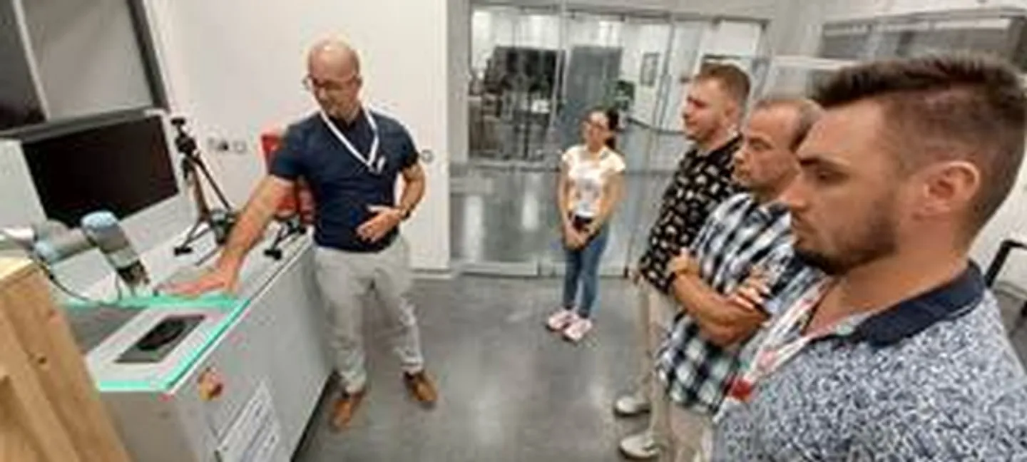 Additional image 1 for Practical seminars and lab visits